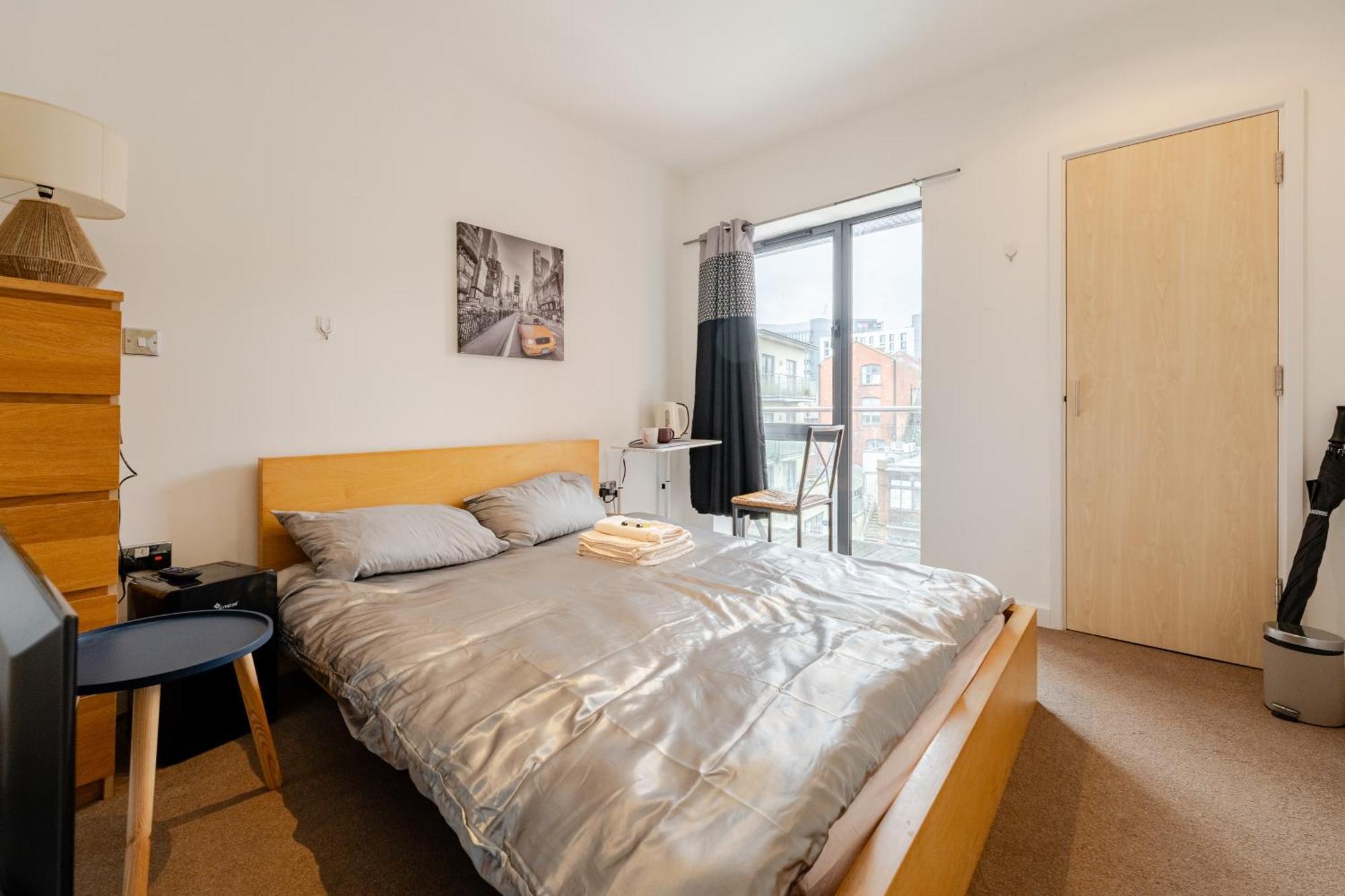 Room In Cardiff City Center - Swiftstay Exterior photo